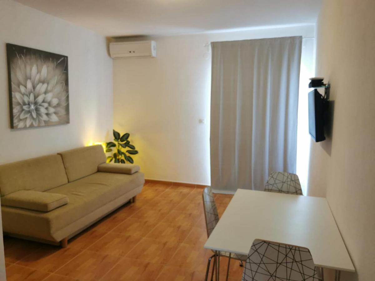 Apartments Angela Makarska Chambre photo