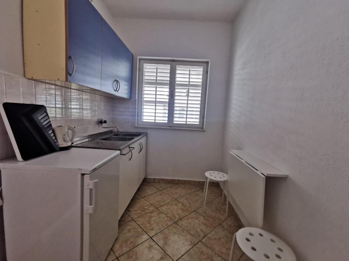 Apartments Angela Makarska Chambre photo